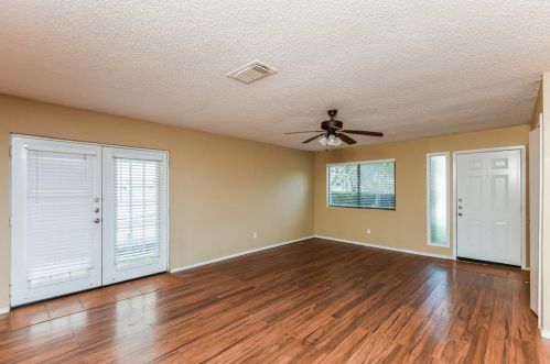 1906 Beacon Way, Fort Worth TX  76140-5153 exterior