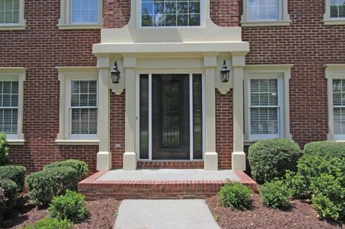 2008 Linkside Ln, Holly Springs, GA 30189-2512