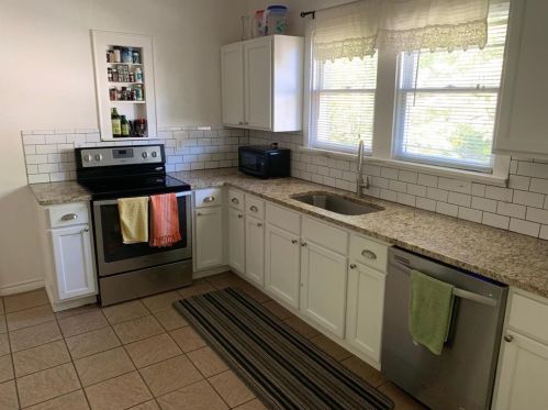 2544 University Dr, Fort Worth TX  76109-1146 exterior