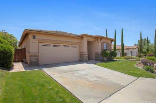 31115 Gleneagles Dr, Temecula, CA 92591-2054