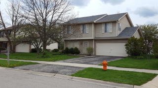 1206 Greensfield Dr, Naperville IL  60563-3380 exterior