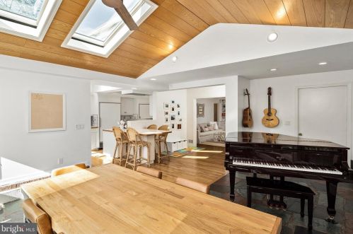 32 Snowden Ln, Princeton NJ 08540-3650 exterior