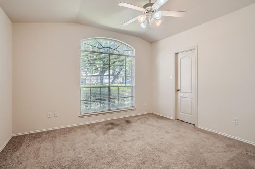 8717 Copano Dr, Austin TX  78749-3886 exterior