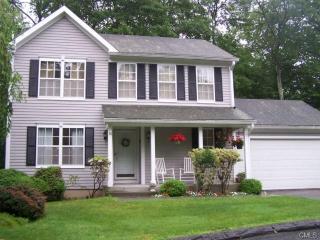 38 Indian Hill Rd, Upper Stepney, CT 06468-2861