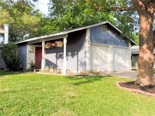 5929 Hammermill Run, Austin TX  78744-4416 exterior