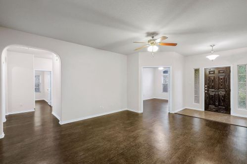 1924 Kachina Lodge Rd, Fort Worth TX  76131-2401 exterior