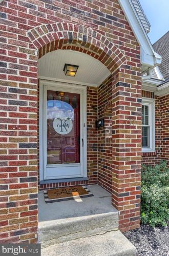 137 Marshall St, York, PA 17402-2319