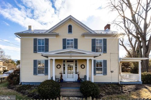 116 Cave St, Richmond National Battlefiel, VA 22835-2034