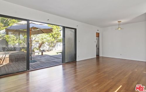 5441 138th Pl, Hawthorne, CA 90250-6439