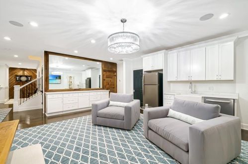5380 High Point Mnr, Atlanta GA  30342-2000 exterior