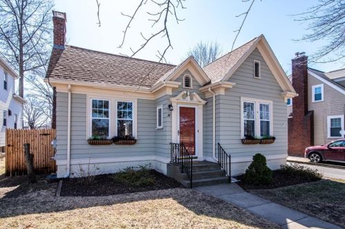 34 Rialto St, Providence, RI 02908-3813