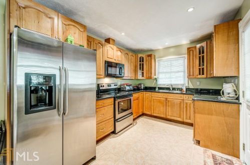 548 Elizabeth Ln, Mableton, GA 30126-4920