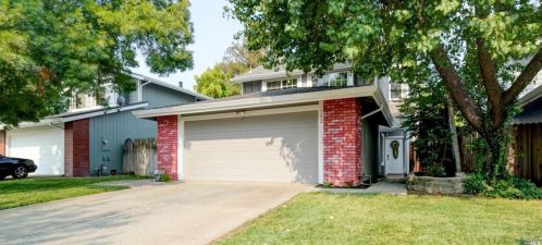 102 Independence Ave, Vacaville, CA 95687-6766