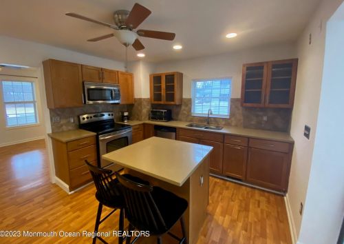 36 Maple Ave, Plumsted Township, NJ 08533-1015