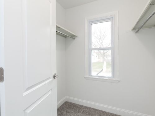 317 Round Hill Ct, Lemont IL  60440-2123 exterior