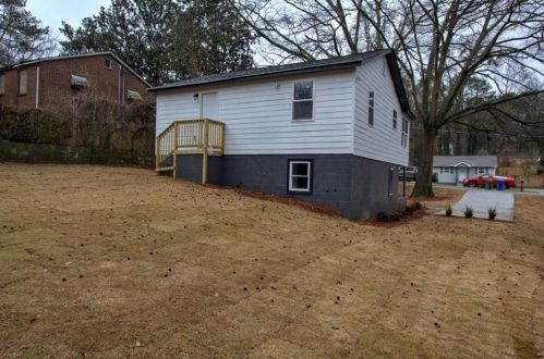 2343 Carver Dr, Atlanta GA  30314-1240 exterior