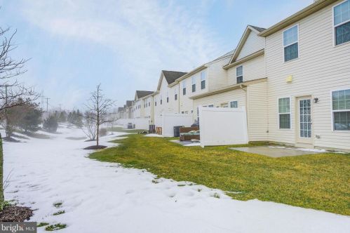 38 Sundance Dr, Trenton NJ 08619-3968 exterior