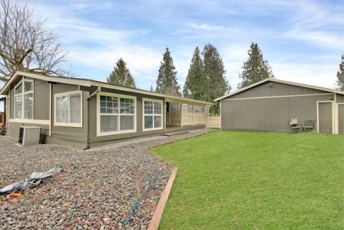 23612 88th St, Buckley, WA 98321-9713