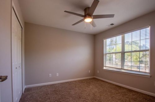 544 Cascade Hills Ct, Atlanta GA  30331-8385 exterior
