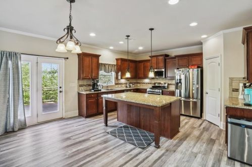 2523 Riverton Dr, Conyers GA  30013-7438 exterior