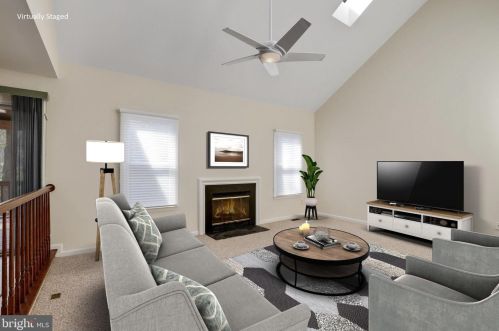 125 Snowy Owl Dr, Silver Spring MD 20901-1656 exterior