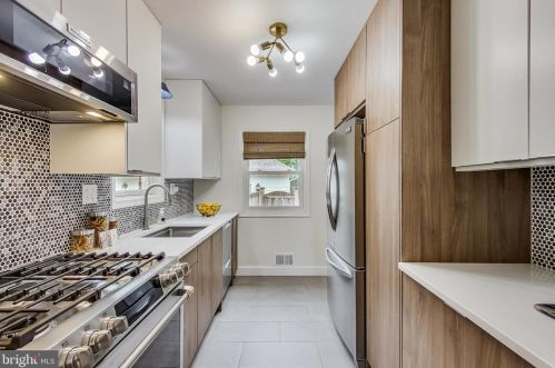 10706 Blossom Ln, Silver Spring MD 20903-1001 exterior