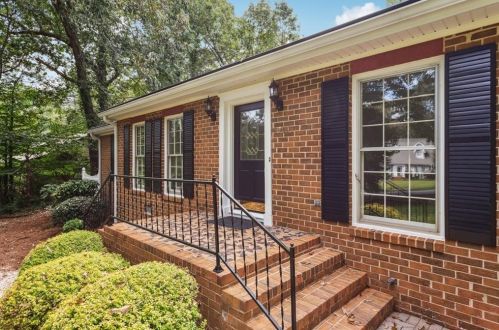 3705 Arrowhead Pl, Gainesville, GA 30506-3069