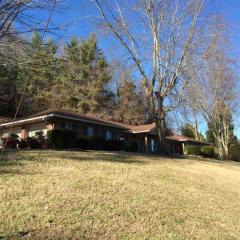 1415 Doyal Dr, Morristown, TN 37814-6107