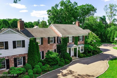 83 Oneida Dr, Greenwich CT  06830-7127 exterior