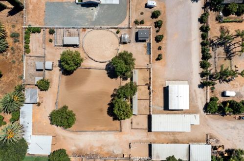 2150 Gratton St, Riverside CA  92504-5201 exterior