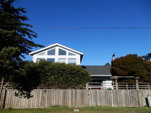 928 Bay View Ln, Newport, OR 97365-4830