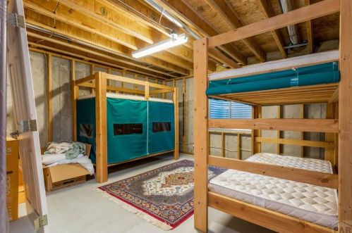 381 Conquistador Ave, Pueblo CO 81007-3650 exterior