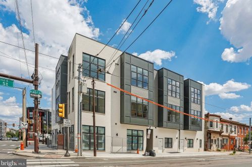 3952 Lancaster Ave, Philadelphia PA  19104-4670 exterior