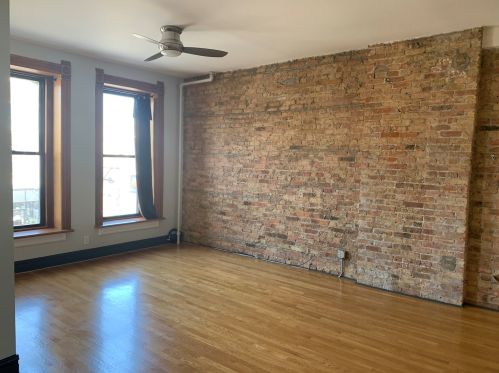 1433 Chicago Ave, Chicago IL  60642-5231 exterior