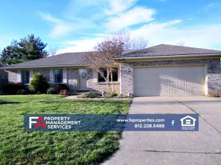 8900 Westwood Dr, Newburgh IN  47630-7812 exterior