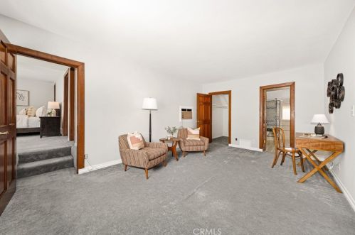 231 Sleepy Holw Dr, Glendale CA 91206-4727 exterior