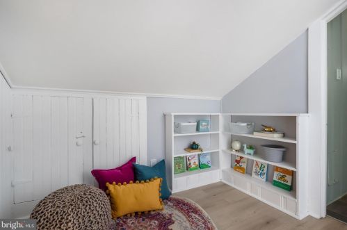 244 Hopkins Ave, Haddonfield NJ  08033-1409 exterior