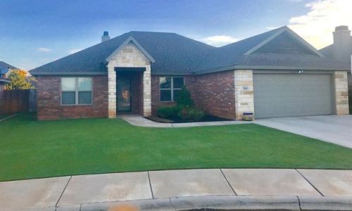 304 6th St, Wolfforth, TX 79382-3350