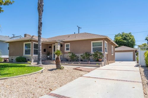 10146 Pounds Ave, Whittier, CA 90603-1649