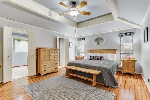 2517 Belmeade Dr, Carrollton TX 75006-2008 exterior