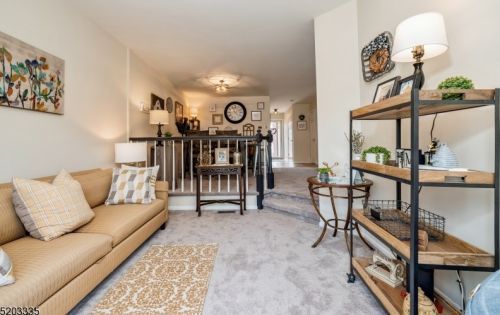 1403 Moonlight Ct, Hackettstown NJ  07840-4508 exterior