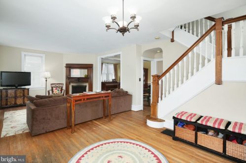 67 Euclid Ave, Haddonfield NJ 08033-2553 exterior