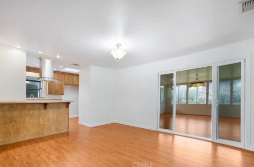 1551 Beacon Ave, Anaheim CA  92802-1313 exterior