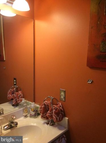 2347 Massanutten Dr, Silver Spring MD 20906-6169 exterior