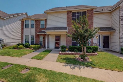 5632 Giddyup Ln, Fort Worth TX  76179-7351 exterior