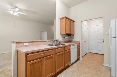 2431 Arbor Ct, Irving TX  75060-6568 exterior