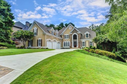 7840 Wentworth Dr, Duluth, GA 30097-1662