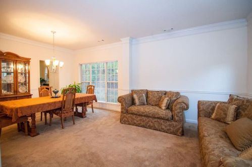 2865 Fairburn Cir, Atlanta GA  30331-6000 exterior