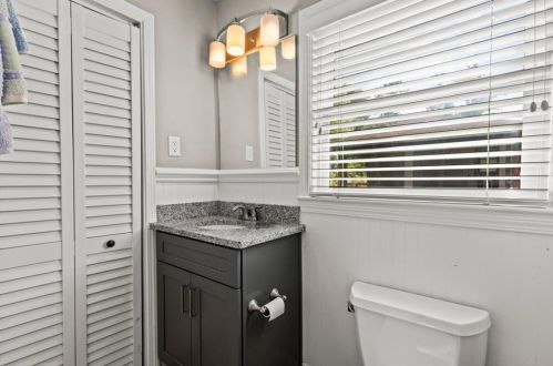 1502 Fama Dr, Atlanta GA  30329-3309 exterior