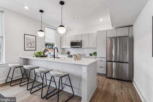 139 Chelten Ave, Philadelphia PA  19144-3336 exterior